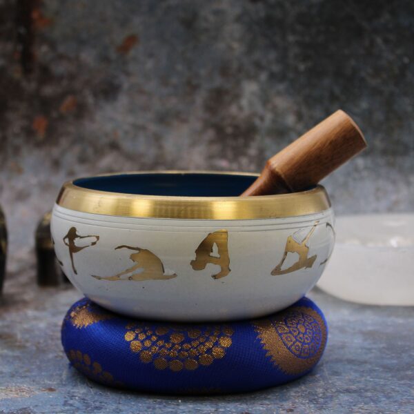 Lrg Yoga Moves Singing Bowl Set- White/Blue 14cm - Image 4