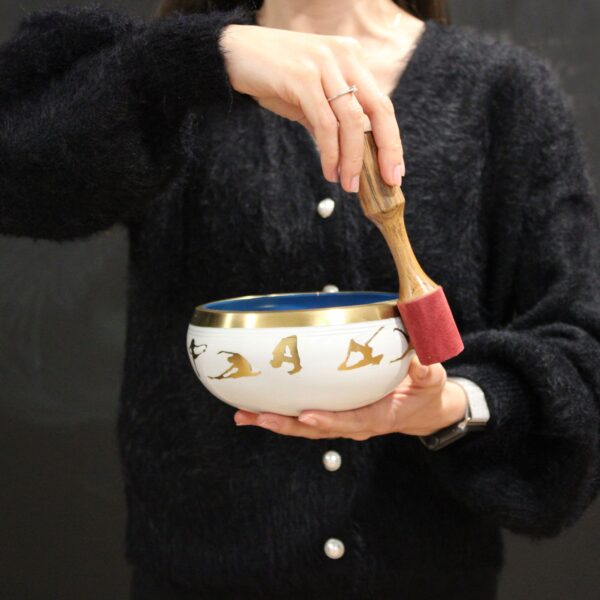 Lrg Yin & Yang Singing Bowl Set- White/Purple 14cm - Image 7